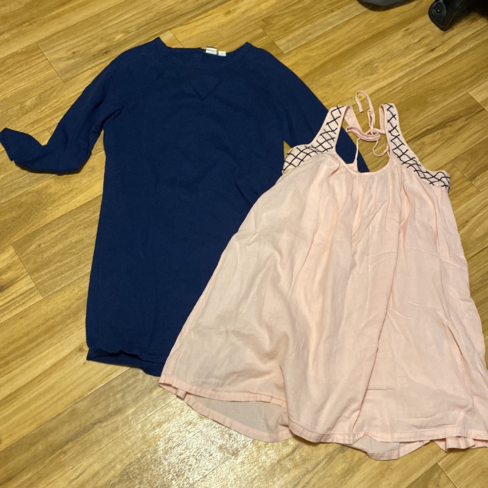 Roxy bundle; 2 dresses NWOT; size M; great deal on great dresses!